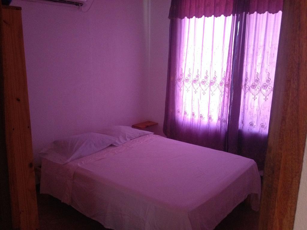 Royal Heights Jicaral Room photo